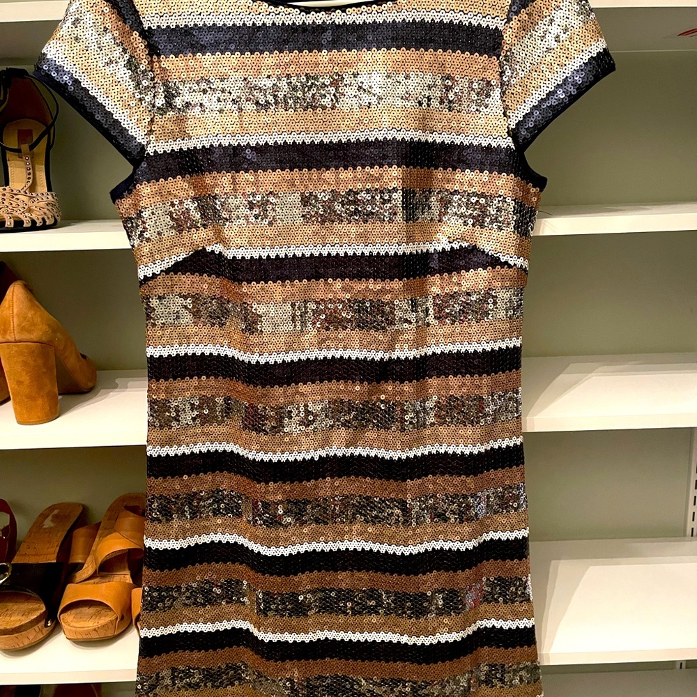 Vince Camuto nwot striped sequin dress. Sz4
